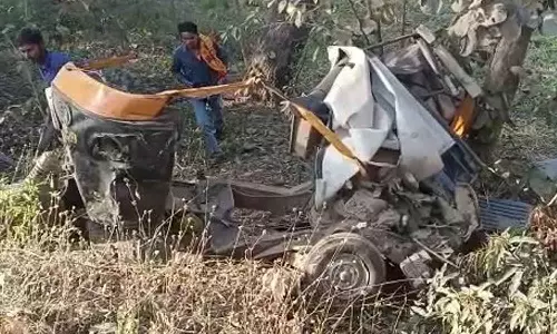ഛത്തീസ്ഗഡിൽ ഓട്ടോ ട്രക്കിലിടിച്ച് ഏഴ് വിദ്യാർഥികൾ മരിച്ചു