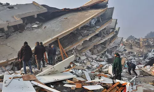 തുർക്കിയിലും സിറിയയിലും ഭൂകമ്പത്തിൽ മരിച്ചവർക്കായി യു.എ.ഇയിൽ മയ്യിത്ത് നമസ്‌കാരത്തിന് ആഹ്വാനം