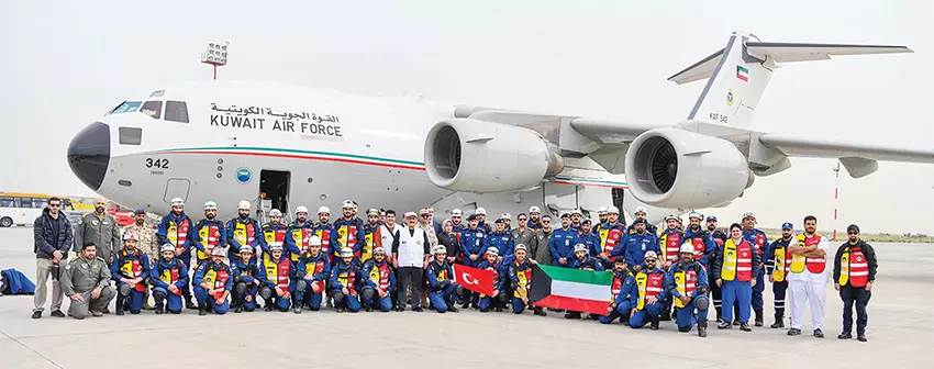 തുർക്കിയിലേക്ക് കുവൈത്ത് കൂടുതൽ ദുരിതാശ്വാസ സഹായം അയച്ചു തുർക്കിയിലേക്ക് കുവൈത്ത് കൂടുതൽ ദുരിതാശ്വാസ സഹായം അയച്ചു