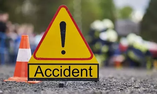 biker, lorry, biker, biker died, breaking news malayalam