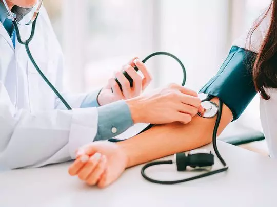 യു.എ.ഇ മെഡിക്കൽ ട്രീറ്റ്‌മെന്റ് വിസ   ലഭിക്കാൻ എന്തെല്ലാം ആവശ്യമാണ് ?