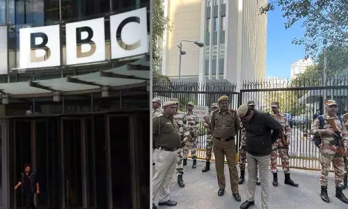 BBC Office In Delhi,bbc office raid,Hindu Sena,BBC Office BBC Office In Delhi In Delhi ,Hindu Sena protest,bbc documentary on modi, BBC Office In Delhi,bbc office raid,Hindu Sena,BBC Office BBC Office In Delhi In Delhi ,Hindu Sena protest,bbc documentary on modi,
