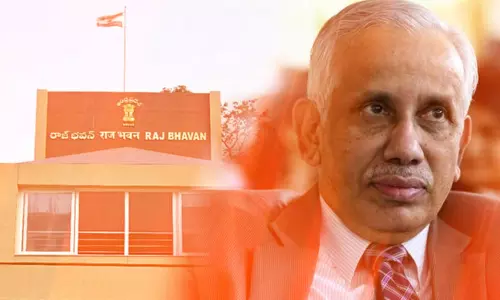 എക്‌സിക്യൂട്ടീവിനെ വാരിപ്പുണരുന്ന ജുഡീഷ്യറി