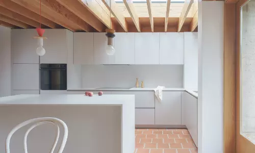 മഴക്കാലത്ത് ചോര്‍ച്ചയുണ്ടാവരുത്, കാറ്റും വെളിച്ചവും അകത്തെത്തുകയും വേണം: വീടുനിര്‍മാണത്തിലെ മാറുന്ന ട്രെന്‍ഡുകള്‍