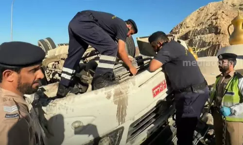 മസ്‌കത്തിൽ ബസ് മറിഞ്ഞ് നാലുമരണം