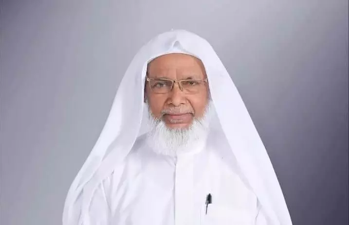 അജ്മാനിലെ പ്രമുഖ ഇസ്ലാമിക പണ്ഡിതൻ ആർ.വി അലി മുസ്ലിയാർ നിര്യാതനായി അജ്മാനിലെ പ്രമുഖ ഇസ്ലാമിക പണ്ഡിതൻ ആർ.വി അലി മുസ്ലിയാർ നിര്യാതനായി