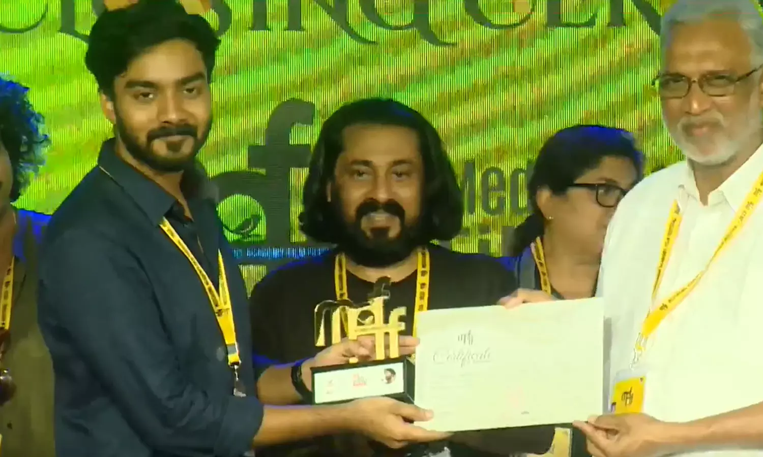 മീഡിയവൺ അക്കാദമി ഫിലിം ഫെസ്റ്റിവൽ: മികച്ച ഹ്രസ്വ ചിത്രത്തിനുള്ള അവാർഡ് പങ്കിട്ട് രണ്ട് ചിത്രങ്ങൾ