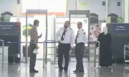 വീട്ടുജോലിക്കാരെ തൊഴിലുടമ സ്വീകരിക്കണം: ഉത്തരവുമായി സൗദി, ഏഴ് വിമാനത്താവളങ്ങളിൽ സൗകര്യം