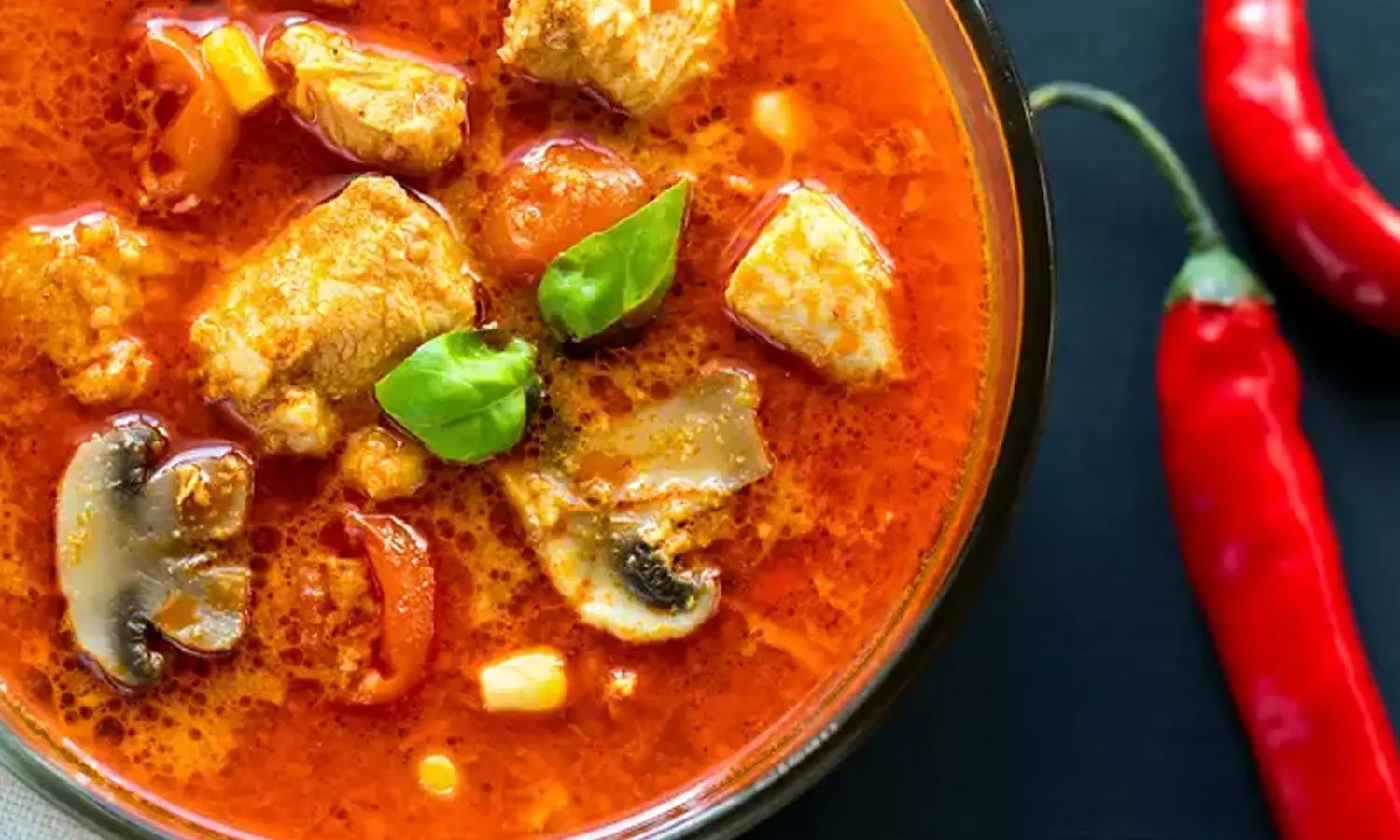 എരിവിനോടാണോ പ്രിയം! പെട്ടെന്ന് പ്രായമാകും