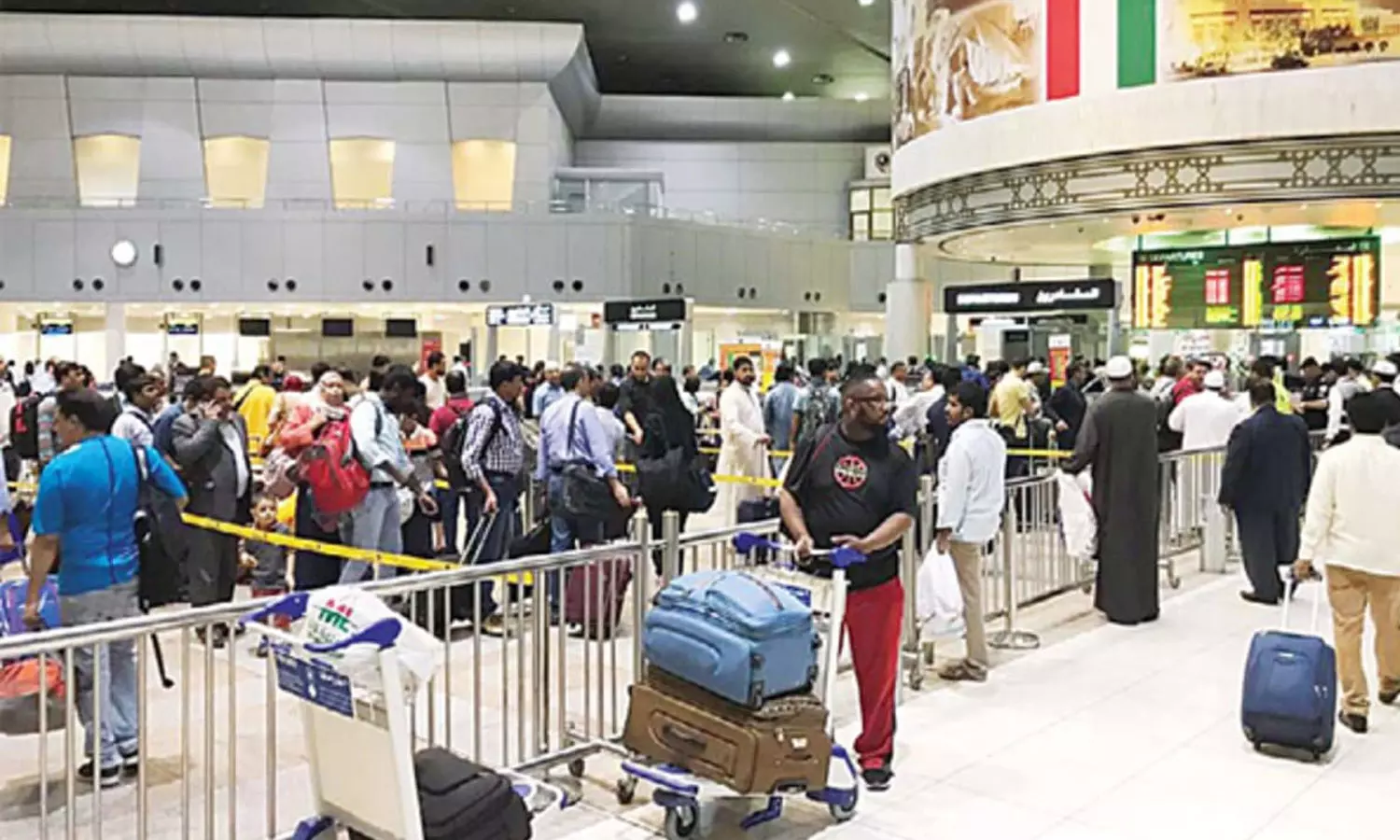 Arrive early at the airport on holidays in Kuwait