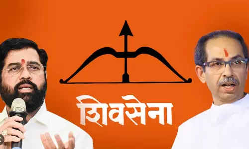 Arrow and bow, Supreme Court, Uddhav Thackeray,  petition,