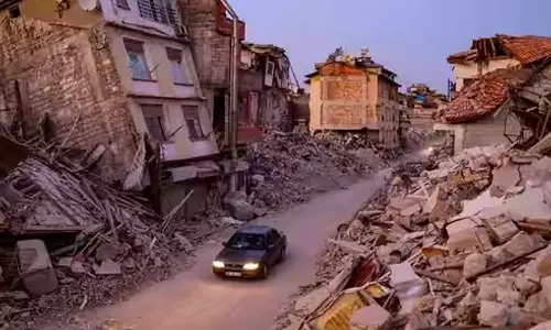 New temblor leaves 6 dead in turkey