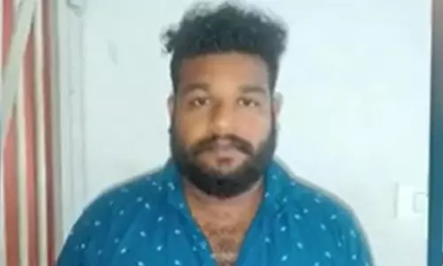 Police arrested,  bus conductor, sexually assaulted,  inside the bus, Varkala,