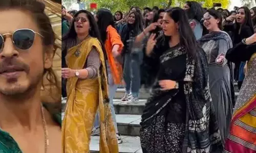 entertainment news, Shah Rukh Khan, Shah Rukh Khan appreciates the teachers, stepped to the song in Pathan,