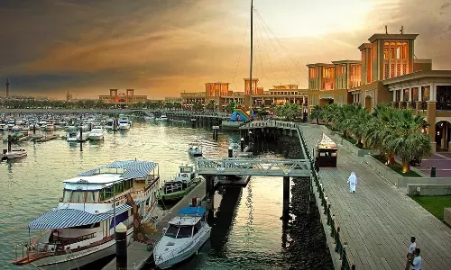 The prominent shopping complex Souq Sharq is being acquired by the Kuwaiti government