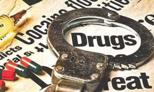 student  drug carrier, drug carrier case,arrest,kozhikode policehg  Latest Malayalam News, Breaking News Malayalam, Malayalam News, News Malayalam, Today