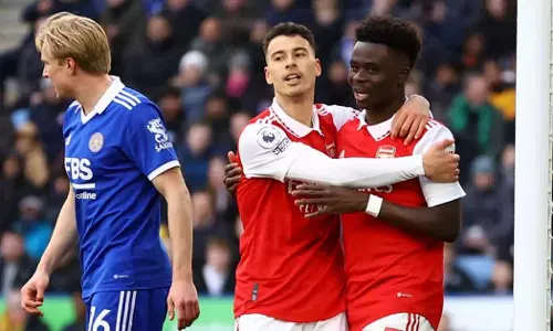 ഒന്നാമതു തന്നെ: ലെസ്റ്ററിനെ തോല്‍പ്പിച്ച് വിജയക്കുതിപ്പ് തുടര്‍ന്ന് ആഴ്സണല്‍