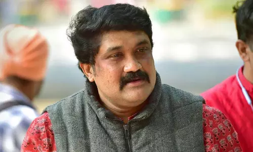 Sangh Parivar attempt to saffronise the media is condemnable