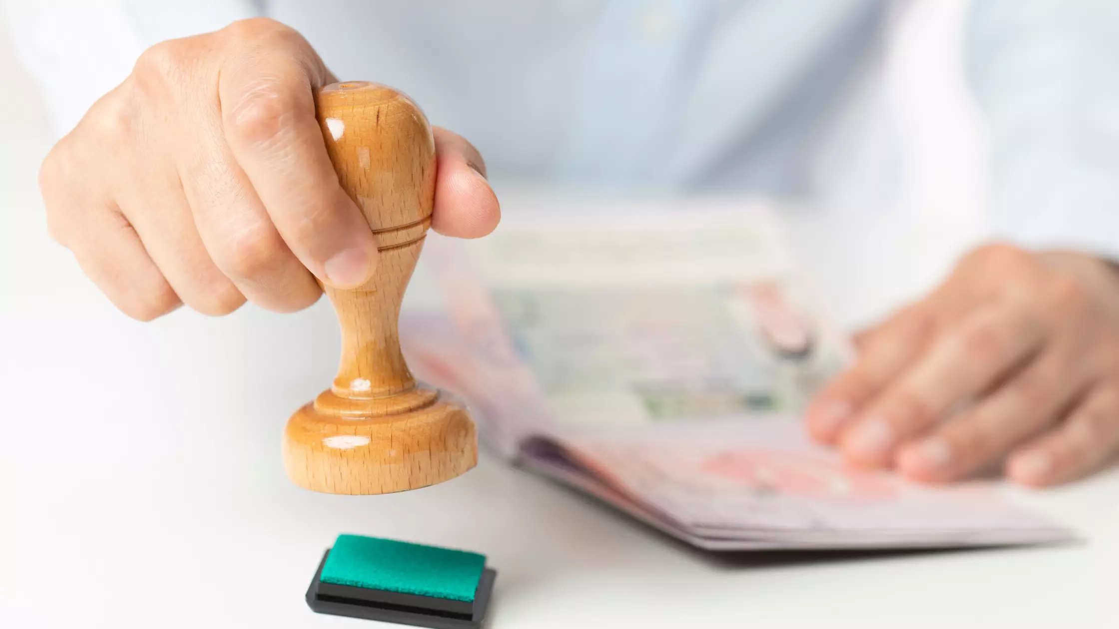 യു.എ.ഇയിലേക്ക് 90 ദിവസത്തെ സന്ദർശന വിസ  ലഭിക്കാൻ എന്തെല്ലാം ആവശ്യമാണ് ?