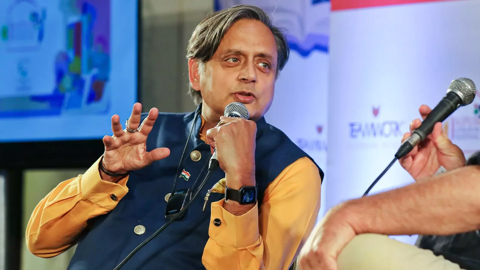 shashi tharoor