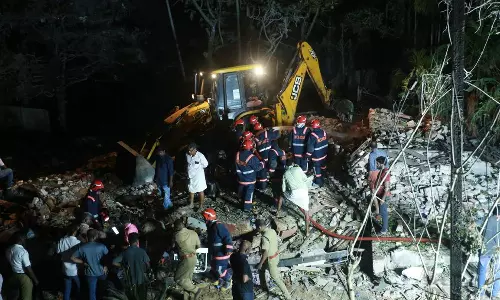 വരാപ്പുഴ പടക്കശാല അപകടം: ഉടമക്കെതിരെ നരഹത്യക്ക് കേസെടുത്തു