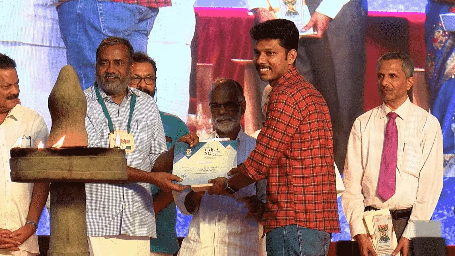 മീഡിയവണിന് കൃഷി വകുപ്പിന്റെ മാധ്യമ പുരസ്കാരം മീഡിയവണിന് കൃഷി വകുപ്പിന്റെ മാധ്യമ പുരസ്കാരം