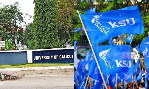 KSU protest against Chief Minister in Calicut University