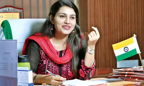 Brahmapuram fire, Kochi, waste collection, School holiday, വിദ്യാലയങ്ങള്‍ക്ക് അവധി, ബ്രഹ്മപുരം തീപിടിത്തം, അവധി