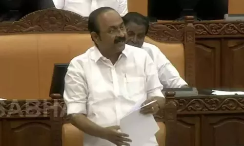 VD Satheesan,asainet news office attack,niyamasabha news,Breaking News Malayalam, Latest News, Mediaoneonline