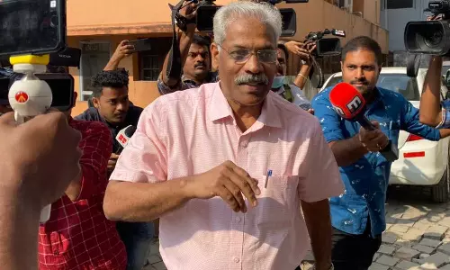 Life Mission case,CM Raveendran ,LIFE Mission Scam case, Breaking News Malayalam, Latest News, Mediaoneonline ,ലൈഫ് മിഷൻ കള്ളപ്പണ ഇടപാട്, സി.എം രവീന്ദ്രൻ, സി.എം രവീന്ദ്രൻ ഇ.ഡിക്ക് മുന്നിൽ ഹാജരായി,മുഖ്യമന്ത്രിയുടെ അഡീഷണൽ പ്രൈവറ്റ് സെക്രട്ടറി സി.എം.രവീന്ദ്രൻ Life Mission case,CM Raveendran ,LIFE Mission Scam case, Breaking News Malayalam, Latest News, Mediaoneonline ,ലൈഫ് മിഷൻ കള്ളപ്പണ ഇടപാട്, സി.എം രവീന്ദ്രൻ, സി.എം രവീന്ദ്രൻ ഇ.ഡിക്ക് മുന്നിൽ ഹാജരായി,മുഖ്യമന്ത്രിയുടെ അഡീഷണൽ പ്രൈവറ്റ് സെക്രട്ടറി സി.എം.രവീന്ദ്രൻ