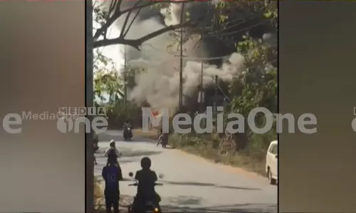massive fire broke out at Mampad furniture godown, fire broke out at Mampad Furniture Godown in Malappuram, breaking news malayalam