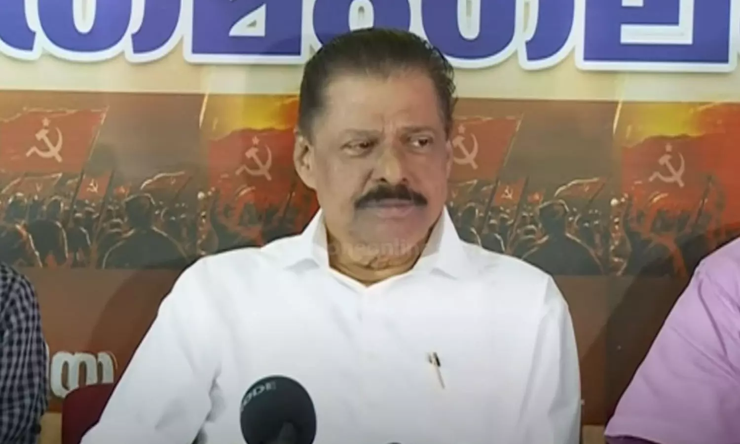 അവർക്ക് കള്ളി മനസ്സിലായി, മൂന്നാമത്തെ ടേമും അപകടമാണെന്ന്; സി.പി.ഐയെ യു.ഡി.എഫിലേക്ക് ക്ഷണിച്ചതിൽ എം.വി ഗോവിന്ദൻ അവർക്ക് കള്ളി മനസ്സിലായി, മൂന്നാമത്തെ ടേമും അപകടമാണെന്ന്; സി.പി.ഐയെ യു.ഡി.എഫിലേക്ക് ക്ഷണിച്ചതിൽ എം.വി ഗോവിന്ദൻ