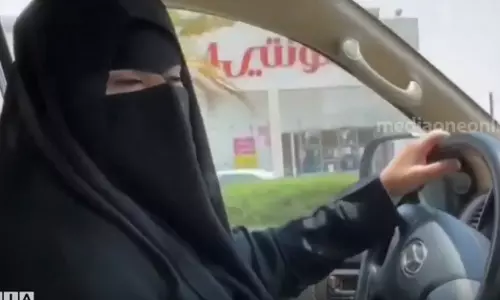 സൗദി വിമാനത്താവളങ്ങളിൽ ടാക്സി ഡ്രൈവർമാരായി ഇനി വനിതകളും