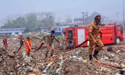 ബ്രഹ്മപുരം: തീ ഇന്ന് പൂർണമായി അണയ്ക്കാന്‍ കഴിയുമെന്ന് ജില്ലാ ഭരണകൂടം