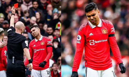 Red Card to Casemiro in English Premier League