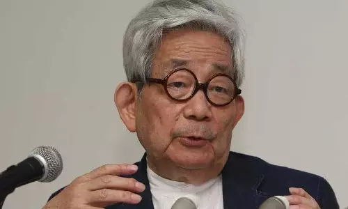 Japans Kenzaburo Oe, awarded Nobel for poetic fiction, dies