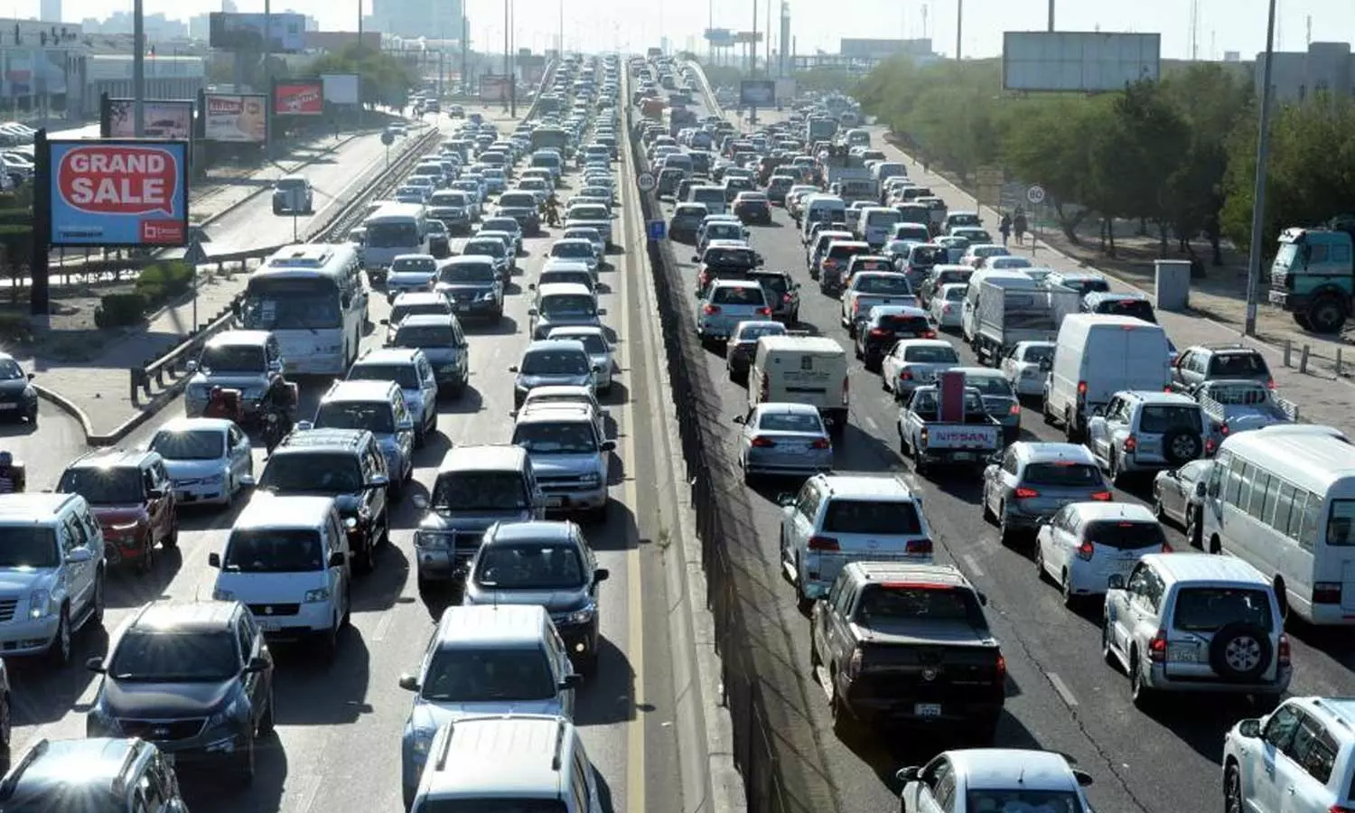 കുവൈത്തില്‍ പ്രവാസികൾക്ക് ഡ്രൈവിംഗ് ലൈസൻസ് നല്‍കുന്നതിന് നിയന്ത്രണം