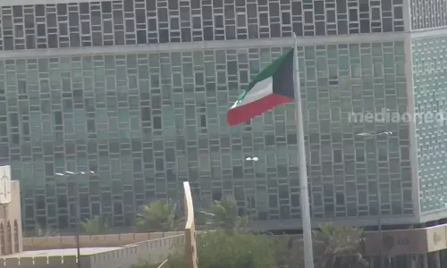 Kuwait to dismiss expatriate teachers