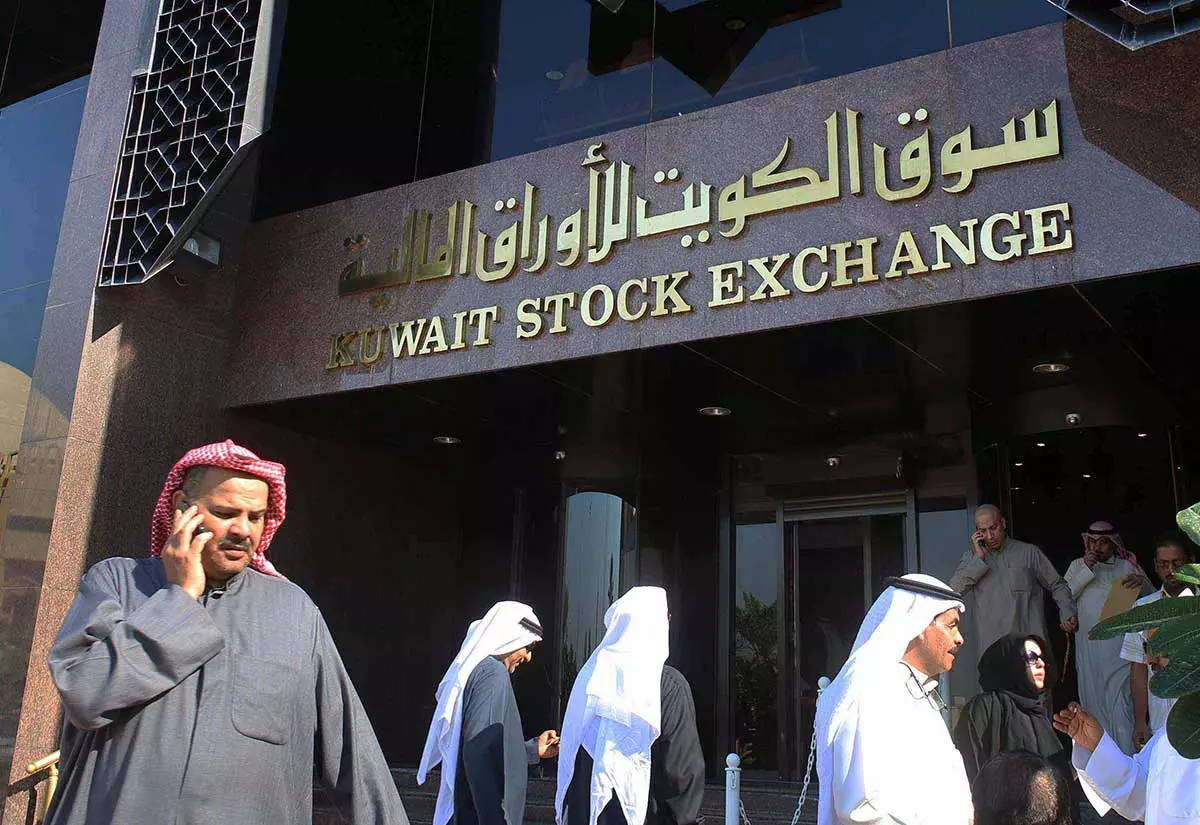 Huge decline in Kuwait stock markets
