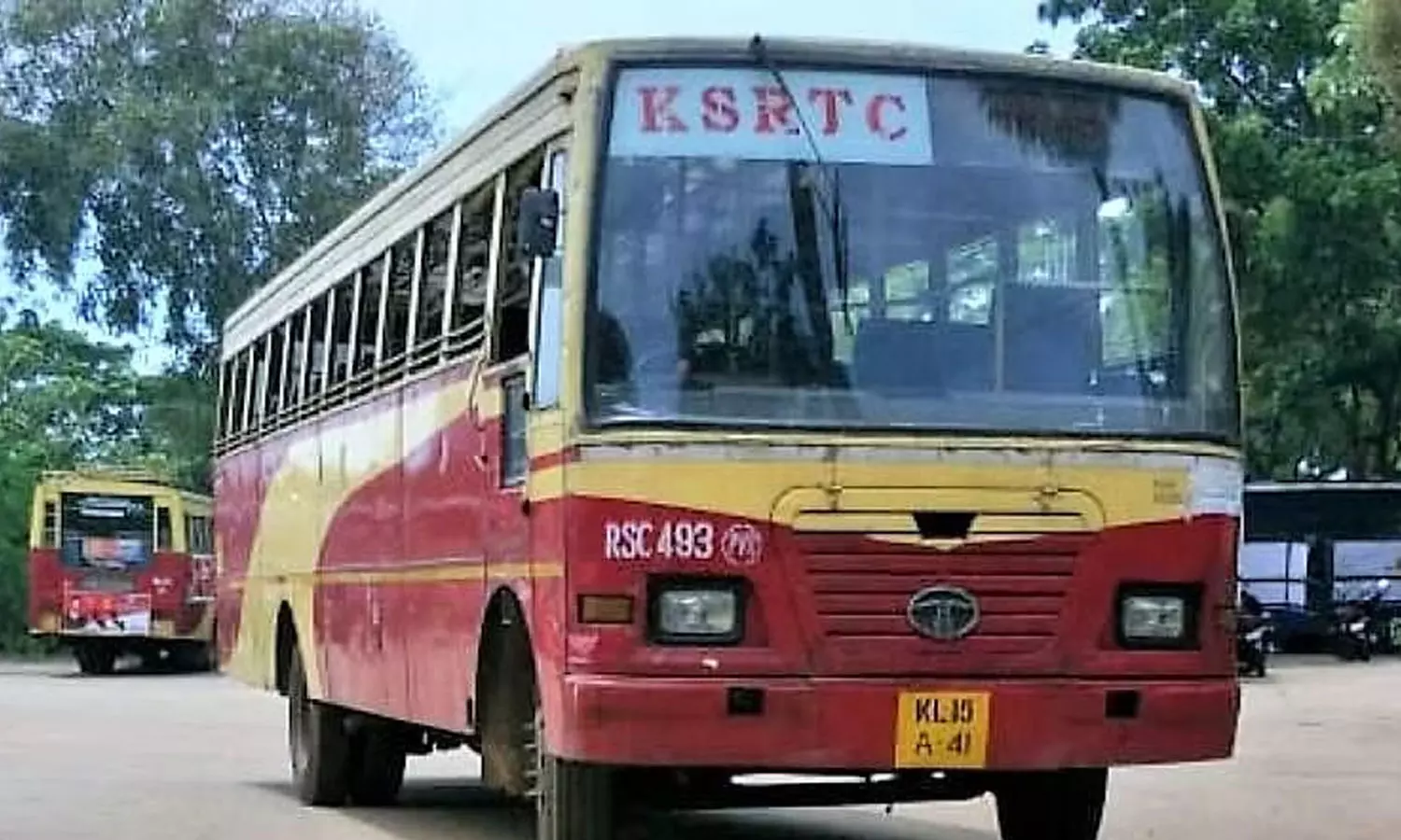 കെ.എ.എസ് ഉദ്യോഗസ്ഥരെ നിയമിക്കാനൊരുങ്ങി കെ.എസ്.ആര്.ടി.സി കെ.എ.എസ് ഉദ്യോഗസ്ഥരെ നിയമിക്കാനൊരുങ്ങി കെ.എസ്.ആര്.ടി.സി