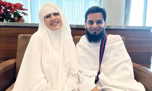 Sana Khan, Anas Saiyad, സന ഖാന്‍, സന, ഉംറ, ഇസ്‍ലാം