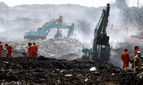 Major fall in Brahmapuram; The report was submitted by the Chief Environmental Engineer, breaking news, ബ്രേക്കിങ് ന്യൂസ്, ബ്രഹ്മപുരത്ത് വൻ വീഴ്ച; ചീഫ് എൻവയോൺമെന്റൽ എഞ്ചിനിയർ റിപ്പോർട്ട് സമർപ്പിച്ചു