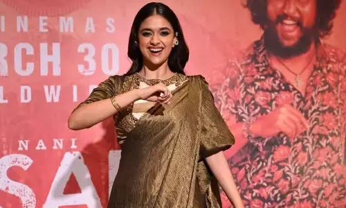 Keerthy Suresh gifts 130 gold coins to Dasara crew