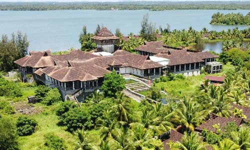 കാപികോ റിസോർട്ട് ഈമാസം 28ന് മുമ്പ് തന്നെ പൊളിച്ച് നീക്കും; അടിയന്തരയോഗം ചേർന്ന് ജില്ലാഭരണകൂടം