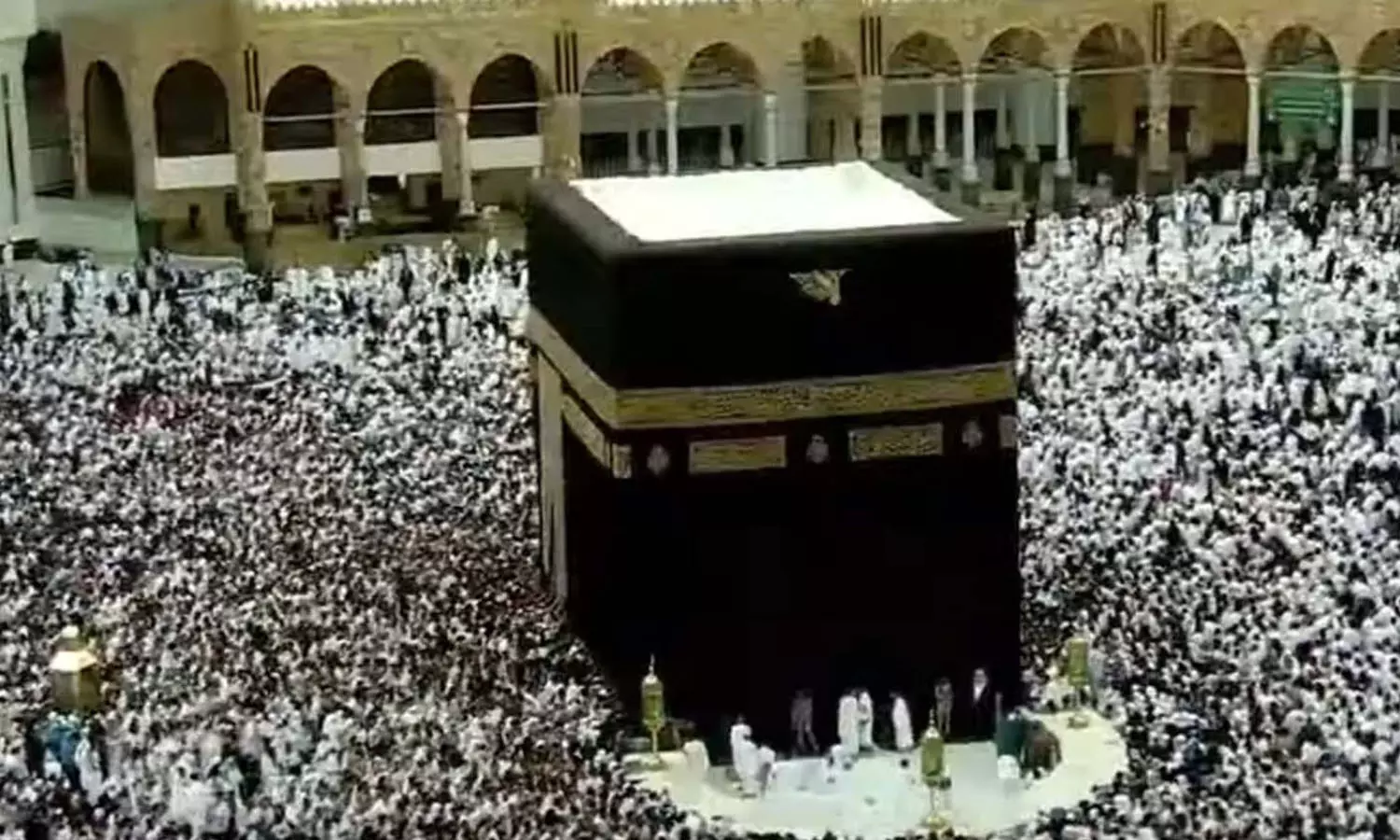 റമദാനിലെ ആദ്യ ജുമുഅ നമസ്കാരം; മക്ക-മദീന ഹറമുകളിലേക്കെത്തിയത് ലക്ഷക്കണക്കിന് വിശ്വാസികള് റമദാനിലെ ആദ്യ ജുമുഅ നമസ്കാരം; മക്ക-മദീന ഹറമുകളിലേക്കെത്തിയത് ലക്ഷക്കണക്കിന് വിശ്വാസികള്