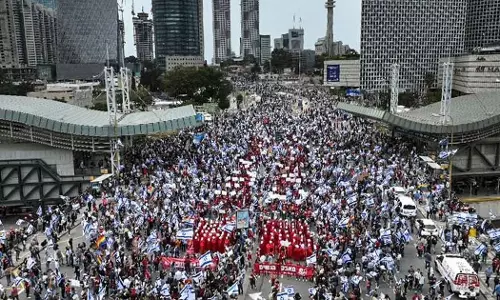 Israel passes law protecting Netanyahu