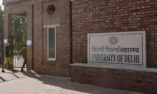 Delhi police arrests students who protested at DU
