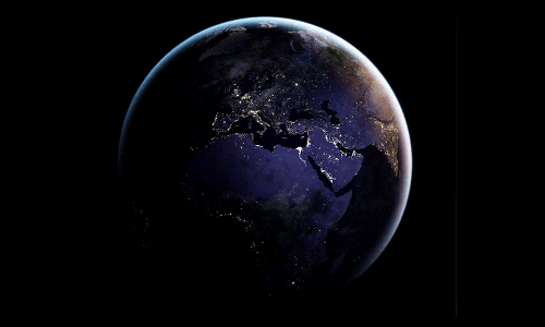 സ്വര്‍ണം വിതറിയ പോലെ ലൈറ്റുകള്‍: ഭൂമിയുടെ രാത്രികാല ചിത്രം പുറത്തുവിട്ട് നാസ