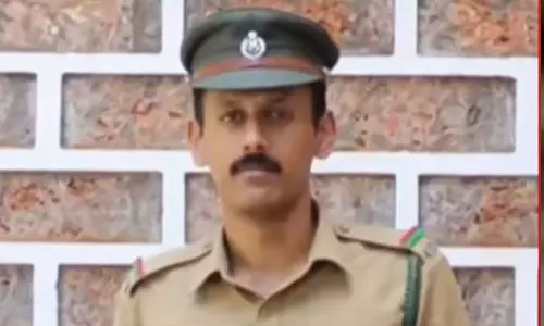 Manoharan,  police custody, complaints,  SI Jimmy Jose