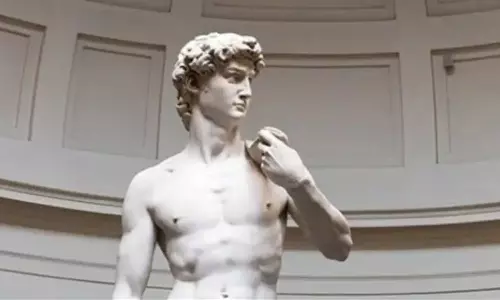 Michelangelos Statue, world news